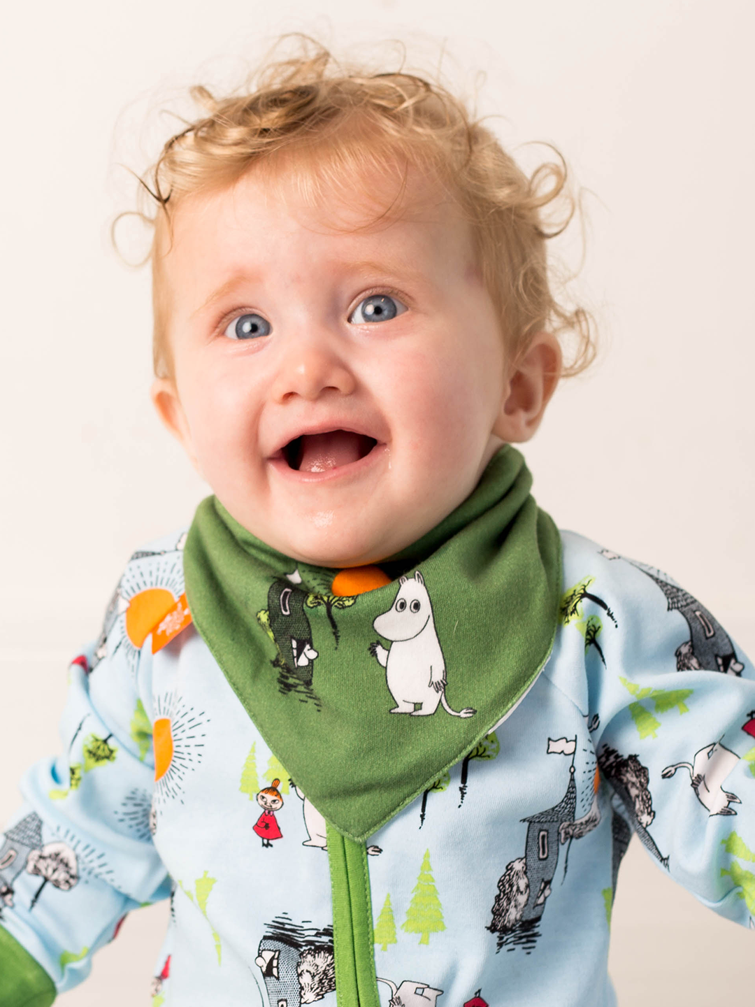 Moomin™ Organic Free To Explore Khaki Bib - Blade & Rose UK