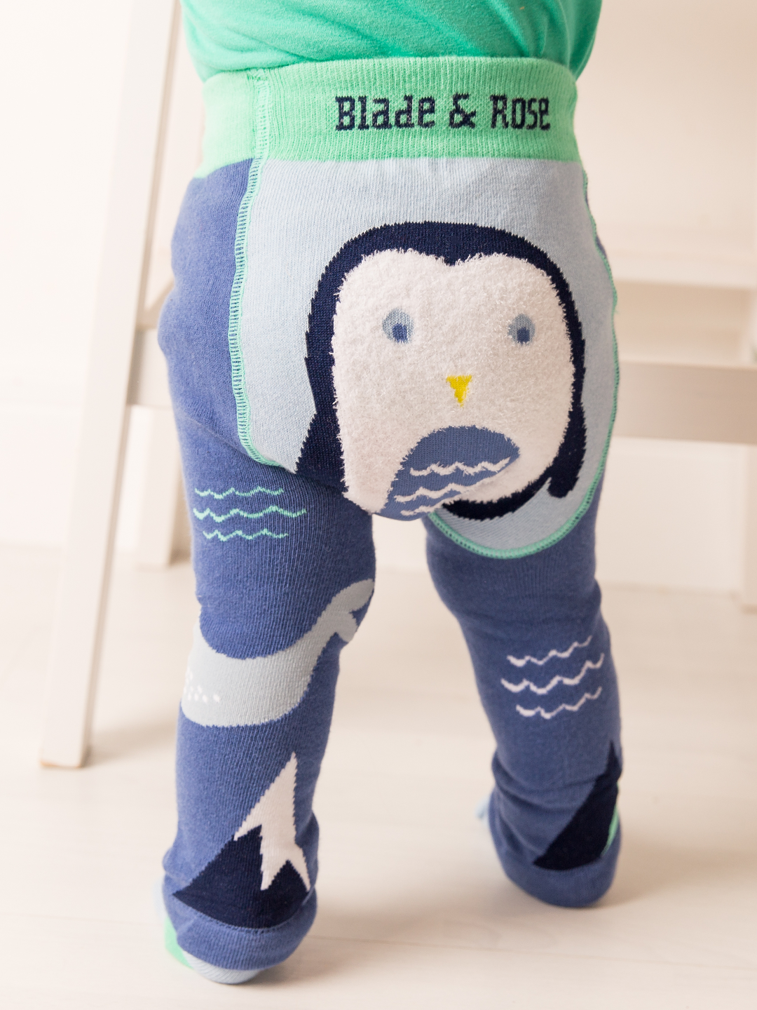 Arctic Friends Leggings - Blade & Rose UK
