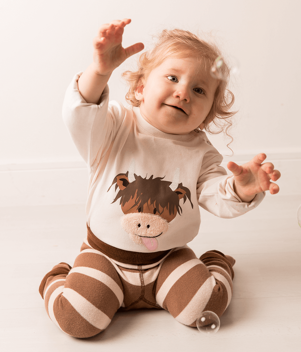 Neutral Highland Cow Gifting Set