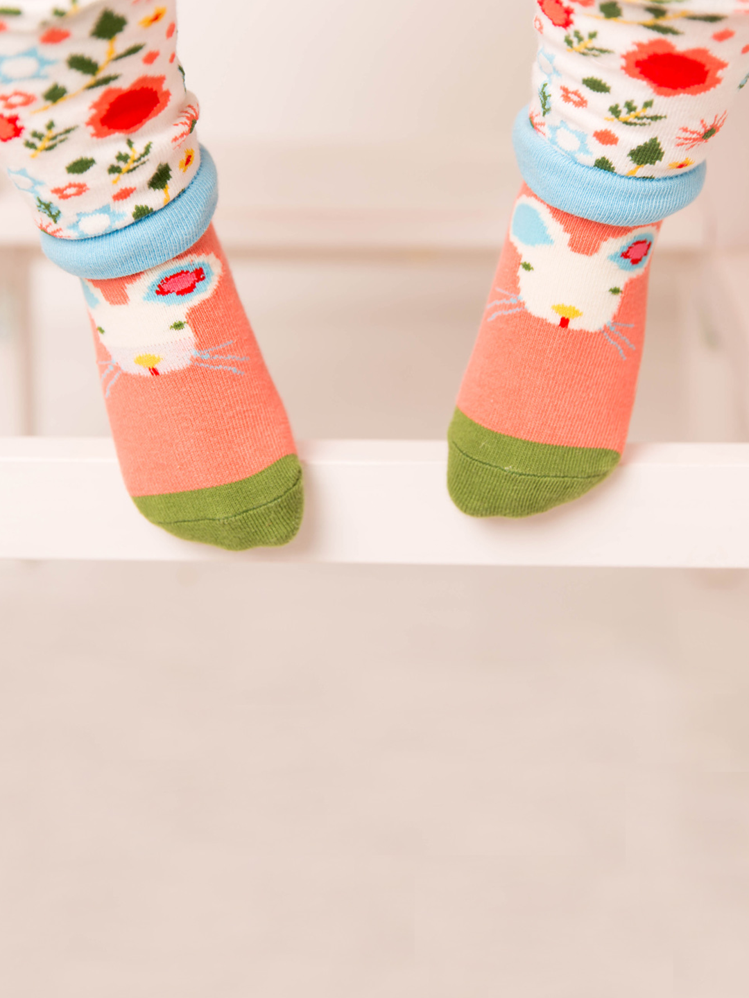 Maura The Mouse Socks Blade & Rose