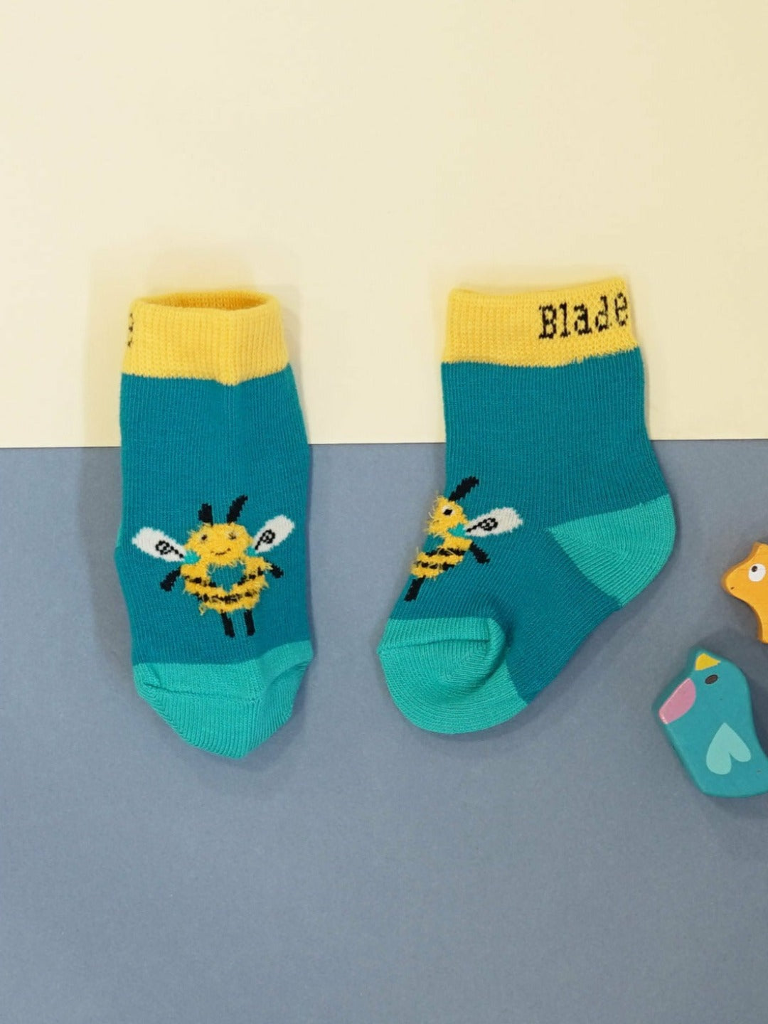 Buzzy Bee Sock Blade & Rose